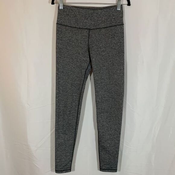 Victoria’s Secret Sport Heather Grey Knockout Tight/Leggings - Picture 1 of 5